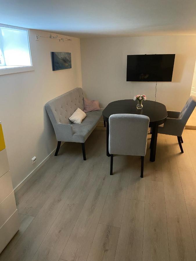 Lejlighed Modern In Classic House, Close To And Center